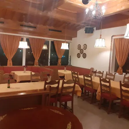 Aparthotel Kupreski San1